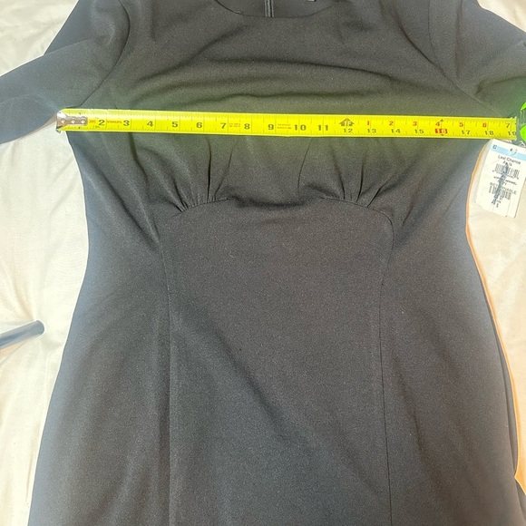 Donna Morgan Black Long Sleeve Crepe Scalloped Mini Dress, New, Size 6 - Picture 2 of 12